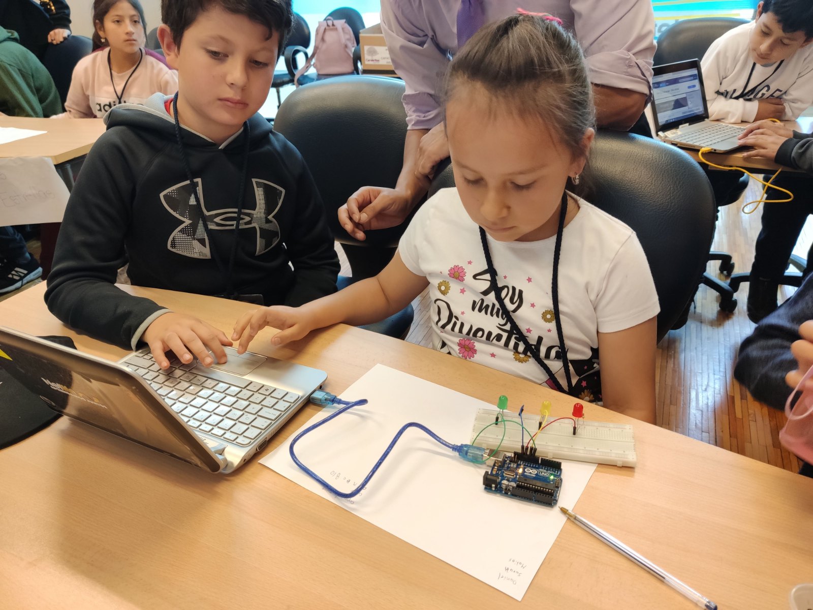 Robótica en comunidad — proyecto de la Fundación REBDI